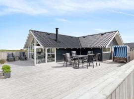 Holiday Home Betti - 200m from the sea in Western Jutland by Interhome，位于拉科克的酒店