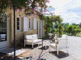 Gîte Petit Luberon chez Manon en Luberon - Vacation rental in guest house，位于拉聂的酒店