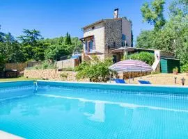 Holiday Home La maison aux volets bleus by Interhome