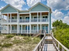 Spectacular Oceanfront home located on North Litchfield's Peaceful and Pristine Beaches, home