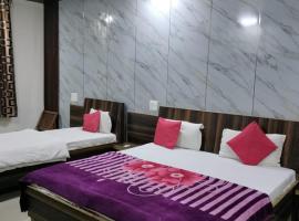 Hotel Amron2，位于钱德加尔的酒店