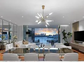 Luxurious Skyline Views Residence in Miami