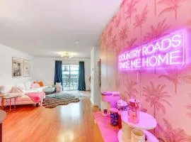 Chic Morgantown Vacation Rental - 2 Mi to WVU!