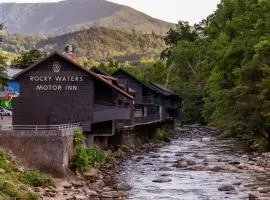 Historic Rocky Waters Inn, A Small Luxury Hotel