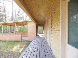 Järveääre majutus，位于Rannapungerja的酒店