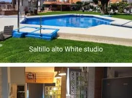 SALTILLO ALTO WHITE STUDIO