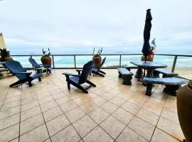 Stars stunning oceanfront condo