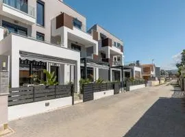 Kleoniki & Irida Residential Complexes