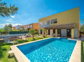 Villa Ibiza Alcudia Mallorca，位于阿尔库迪亚的酒店