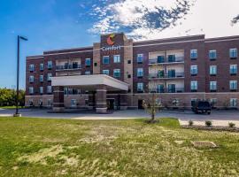 Comfort Suites Brunswick - Cleveland Southwest，位于Brunswick的酒店
