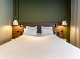 兰斯中心诺富特套房酒店