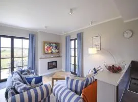 Reetland am Meer - Premium Reetdachvilla mit 3 Schlafzimmern, Sauna und Kamin H21