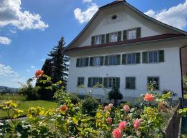 Berghof Erlebnis AG，位于Pfaffnau的住宿加早餐旅馆