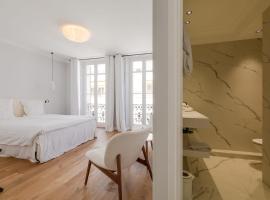 La Guitare 31 - Nice, modern studio in center of Cannes, right behind Grand Hotel，位于戛纳的宾馆