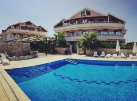 Altinkum tatil konakları，位于Yiğitler的酒店