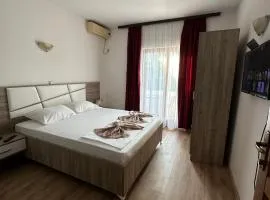 Rooms Ajllin