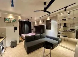 American studio apartment in Hiranandani thane