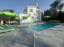 Villa Coralia Gardens 1km From Coral Bay Beach