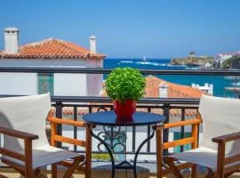 Seaview comfy flat in Andros - walk to beach