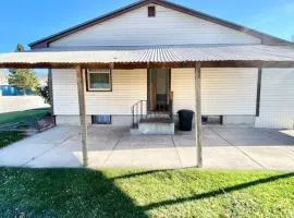 Comfy Pocatello home-central to park and grocery