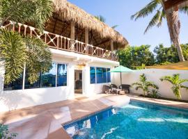 Villa 2 Hermanos Monterrico，位于Taxisco的酒店