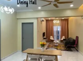 Homestay MAMIYELO at Apartment Trifolia 1, Klang - Islamic compliance homestay