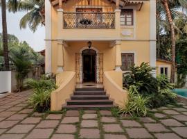 Arowana Premium 3 BHK with Pool Siolim Goa，位于西奥利姆的酒店