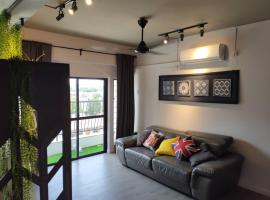 Cozy Loft oversee Penang Hill，位于亚依淡的酒店