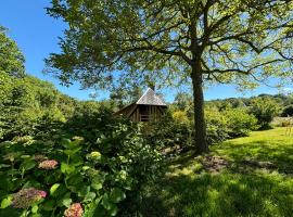 Charming Normandy Cottage，位于Saint-Julien-sur-Calonne的酒店