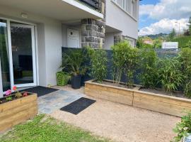 Appartement 2 chambres avec jardin privatif，位于沙托盖的酒店