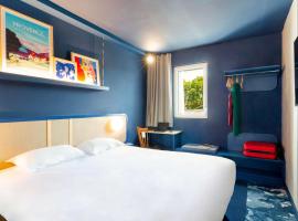 greet hotel Salon de Provence，位于普罗旺斯地区萨隆的酒店