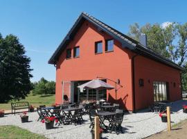 Gamtos Slėnis kaimo turizmo sodyba，位于Bardinai的酒店