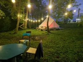 Glamping Pop-Up Hotel - Fishing Village riverside holiday center