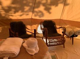 Glamping Mi casa tu casaDk，位于维森比约的豪华帐篷