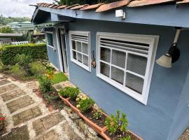 Hermosa Caba&ntilde;a en Cartago! Caba&ntilde;a Providencia!，位于迦太基的带停车场的酒店