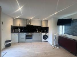 Hove studio flat，位于霍夫的酒店