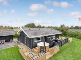3 Bedroom Lovely Home In Løkken，位于洛肯的酒店