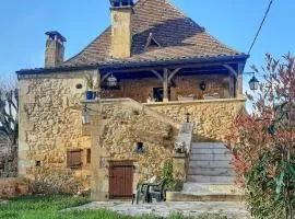 Awesome Home In Cenac-Et-Saint-Julien
