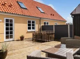 2 Bedroom Stunning Home In Løkken