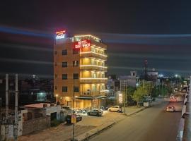 Hotel East Wood Amritsar，位于阿姆利则的酒店