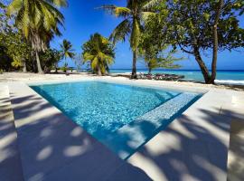 Blue Lagoon Villa，位于阿瓦托鲁的酒店