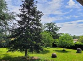 Villa Clair Soleil au cœur de la Toscane Occitane，位于Lisle-sur-Tarn的酒店