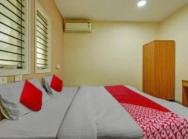 OYO Flagship Indra Suites