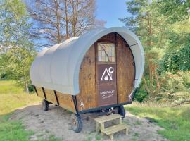 Prärievagn på Sandfallet Glamping，位于拉霍尔姆的豪华帐篷