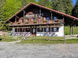 Rifugio Monte Pura，位于阿姆佩佐的酒店