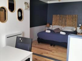 Les 2 Tours，位于Chenay的酒店