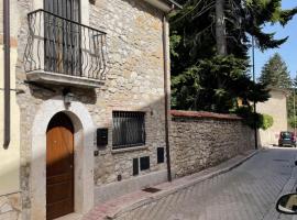 18th Century Samnium Stone Residence，位于阿尔费德纳的酒店