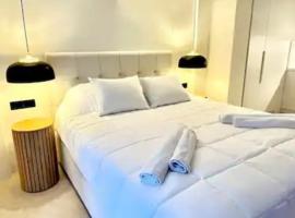 Luxury Haven，位于萨罗尼扎的酒店
