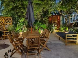 Casa vacanze in villa，位于Decimomannu的酒店