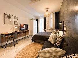 Avya's Studio 113 at Ebene Square, Ebene，位于埃比尼的酒店